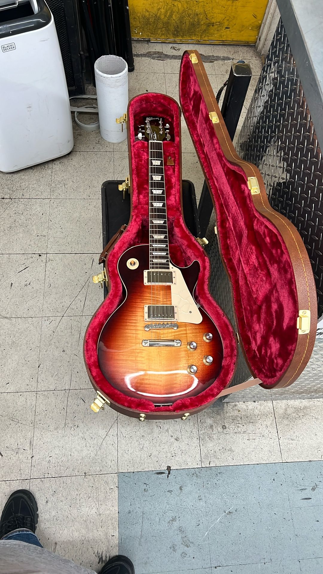 Gibson Les Paul Standard ‘60s Bourbon Burst Electric Guitar