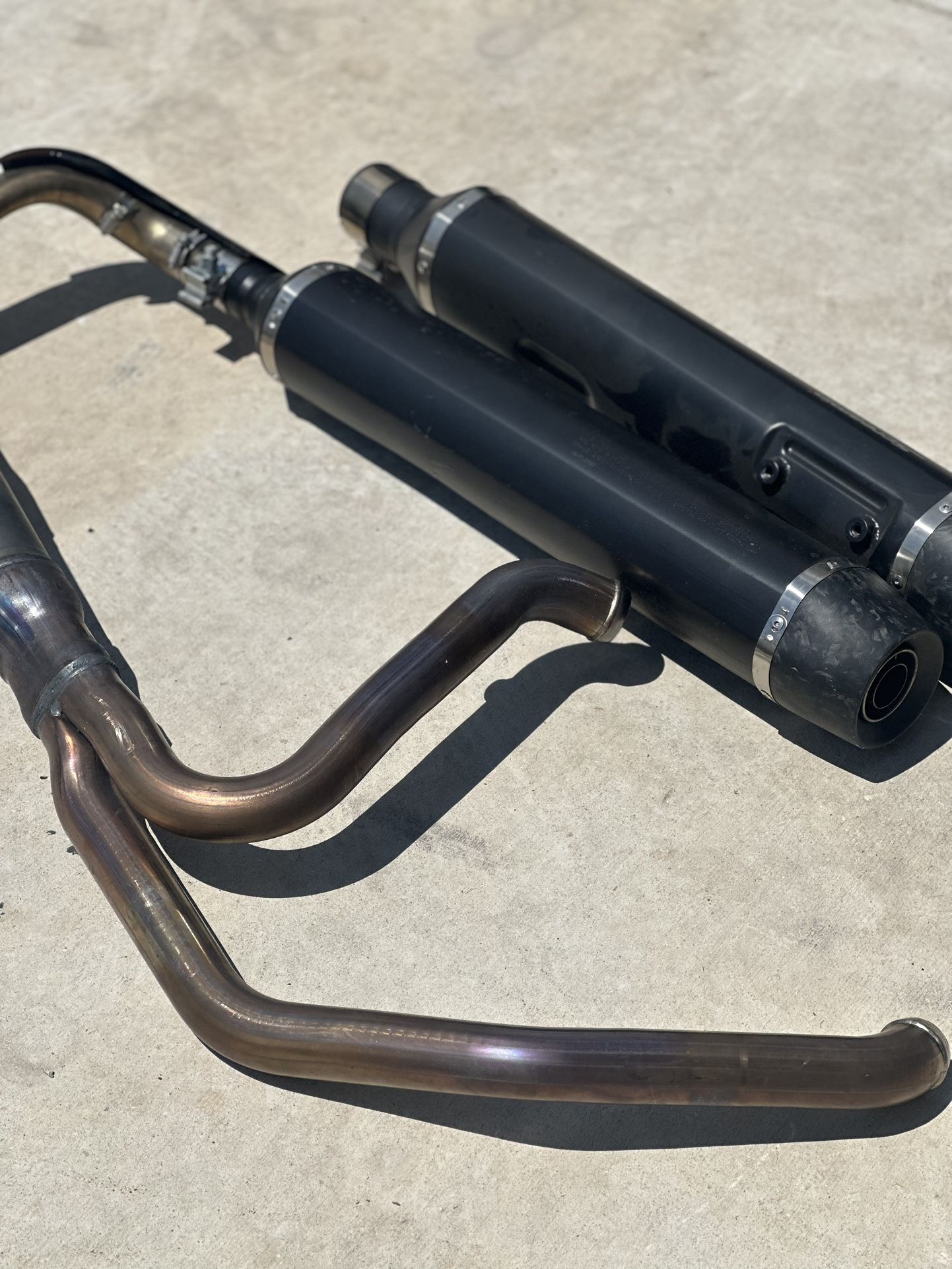 Harley-Davidson Factory Exhaust – 2024 CVO Road Glide ST