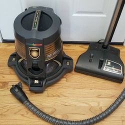 NEW cond RAINBOW  E SERIES VACUUM   , WITH AMAZING POWER SUCTION. , WORKS EXCELLENT. , IN THE BOX 