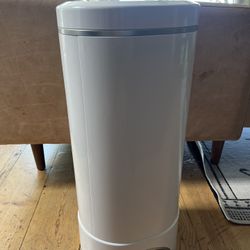 Free Diaper Pail