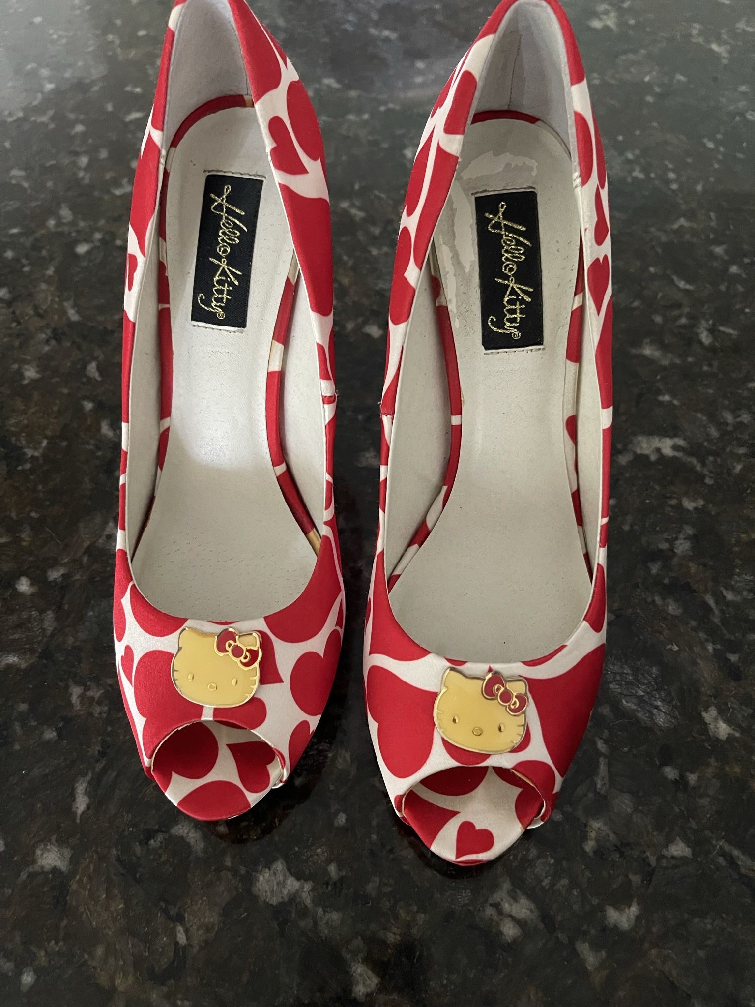 Hello Kitty Sanrio Women’s Shoes Heels Size 39