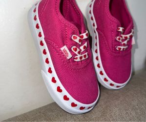 Toddler girl heart vans