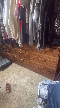 FREE DRESSER NEED GONE