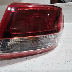 2016 Kia Optima Used Passenger  Tail Light  $80 Dls