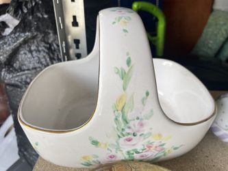 Vintage Ceramic Springtime Pastel Floral “basket”