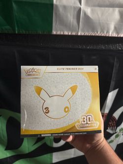 Pokemon 30th celebration ETB