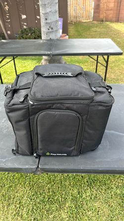 Meal prep bag and containers