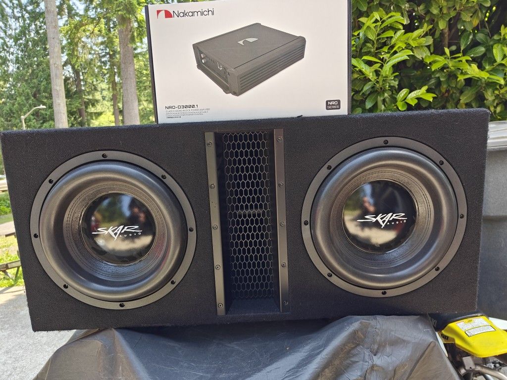 Skar EVL 12" Subwoofers Ported Box 3k Amp