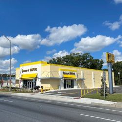 QUEEN OF PAWNS MEGA YARD SALE 🔥
EVERYTHING MUST GO – WE NEGOTIATE!