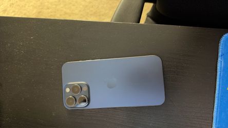 Apple iPhone 15 Pro Max Blue Titanium