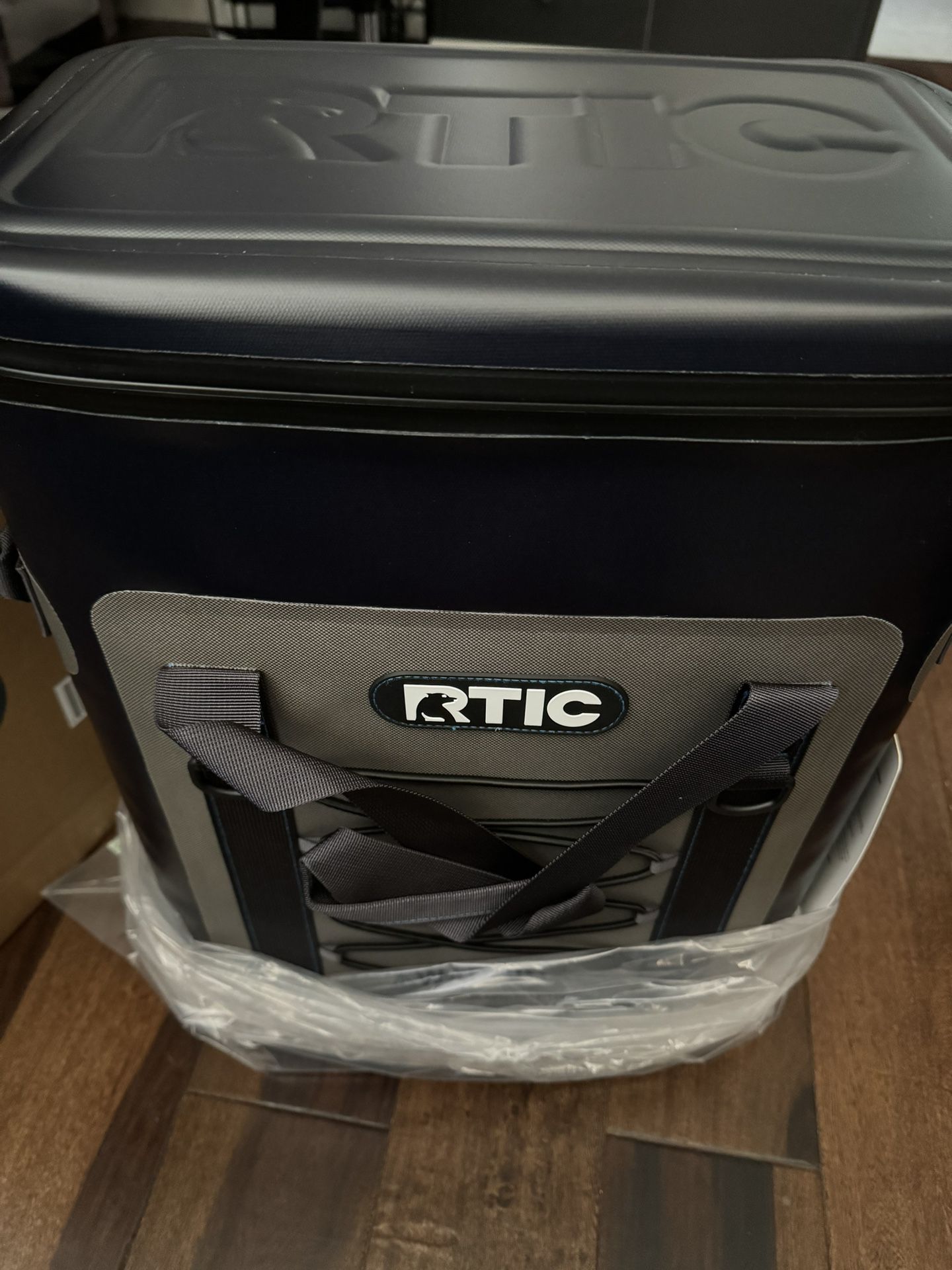 New RTIC 30 Can Backpack Cooler