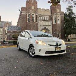 2014 Toyota Prius V