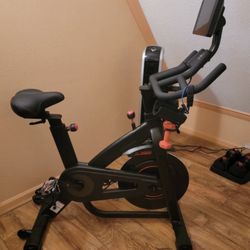 ***Like New*** Bowflex C7 Exercise Bike 