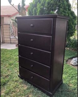 New 5 drawer pinewood