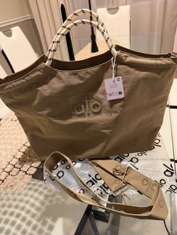 Alo khaki large tote bag 46 inches