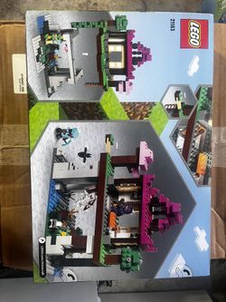 Lego Minecraft The Training Grounds Set