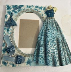 Dimensional dress & shoes resin frame  for  5" X 7"  3D Frame Gift  seamstress