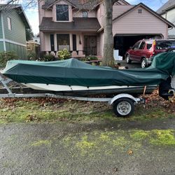 Like New Canvas Cover for 13.5' Boston Whaler 