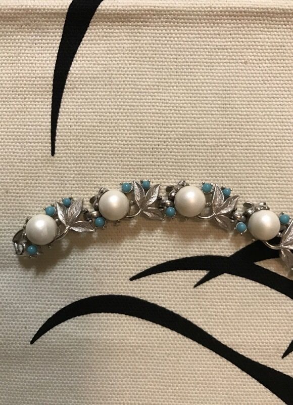 Vintage Sarah Coventry Alaskan Summer Pearl Faux Turquoise Bracelet