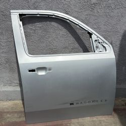 Jeep Wagoneer Right Front RH Passenger Side Door 2022 2023 2024 2025