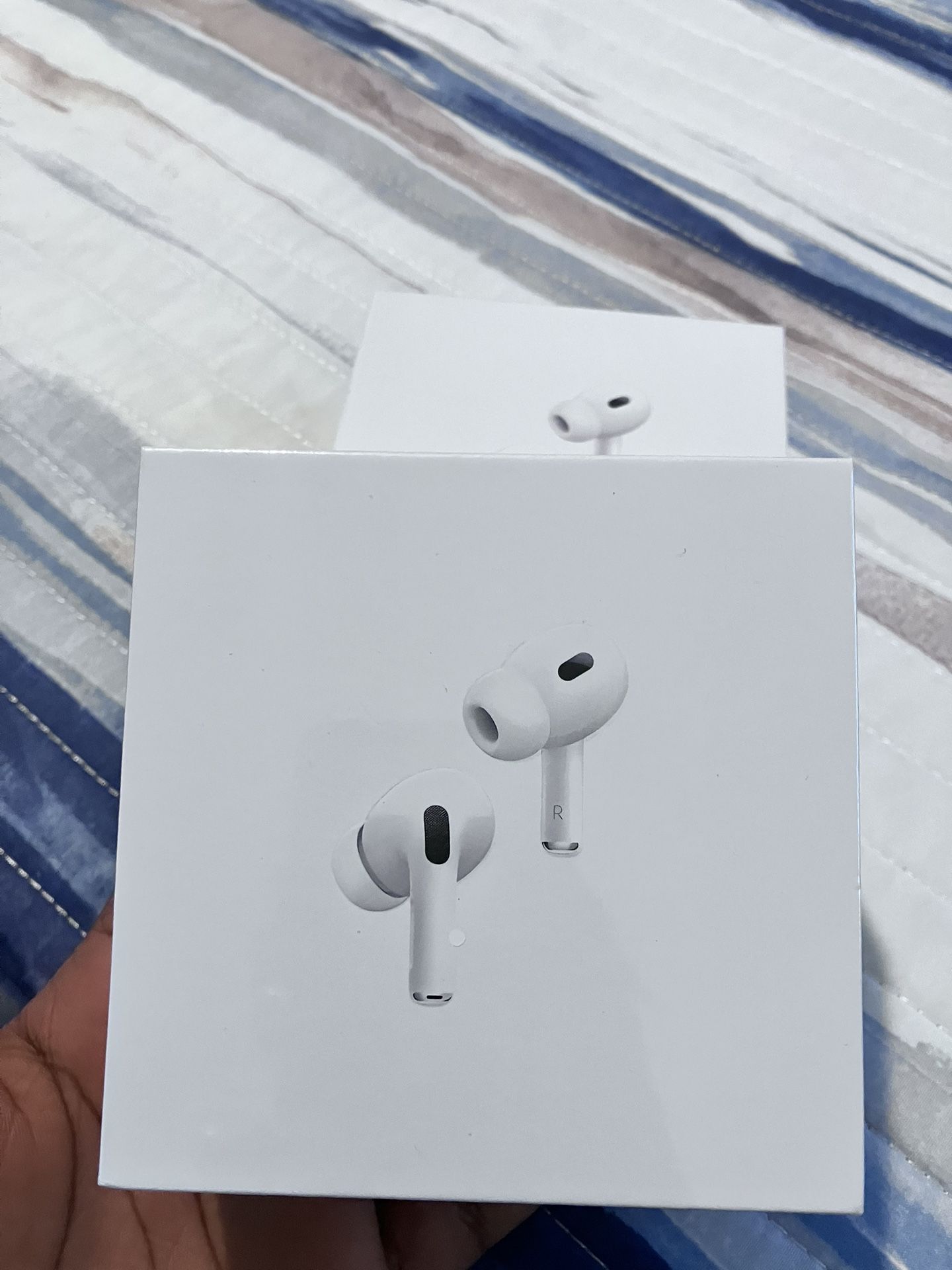 Genuent Apple AirPods Pro 2nd Generation With MagSafe Charging Case