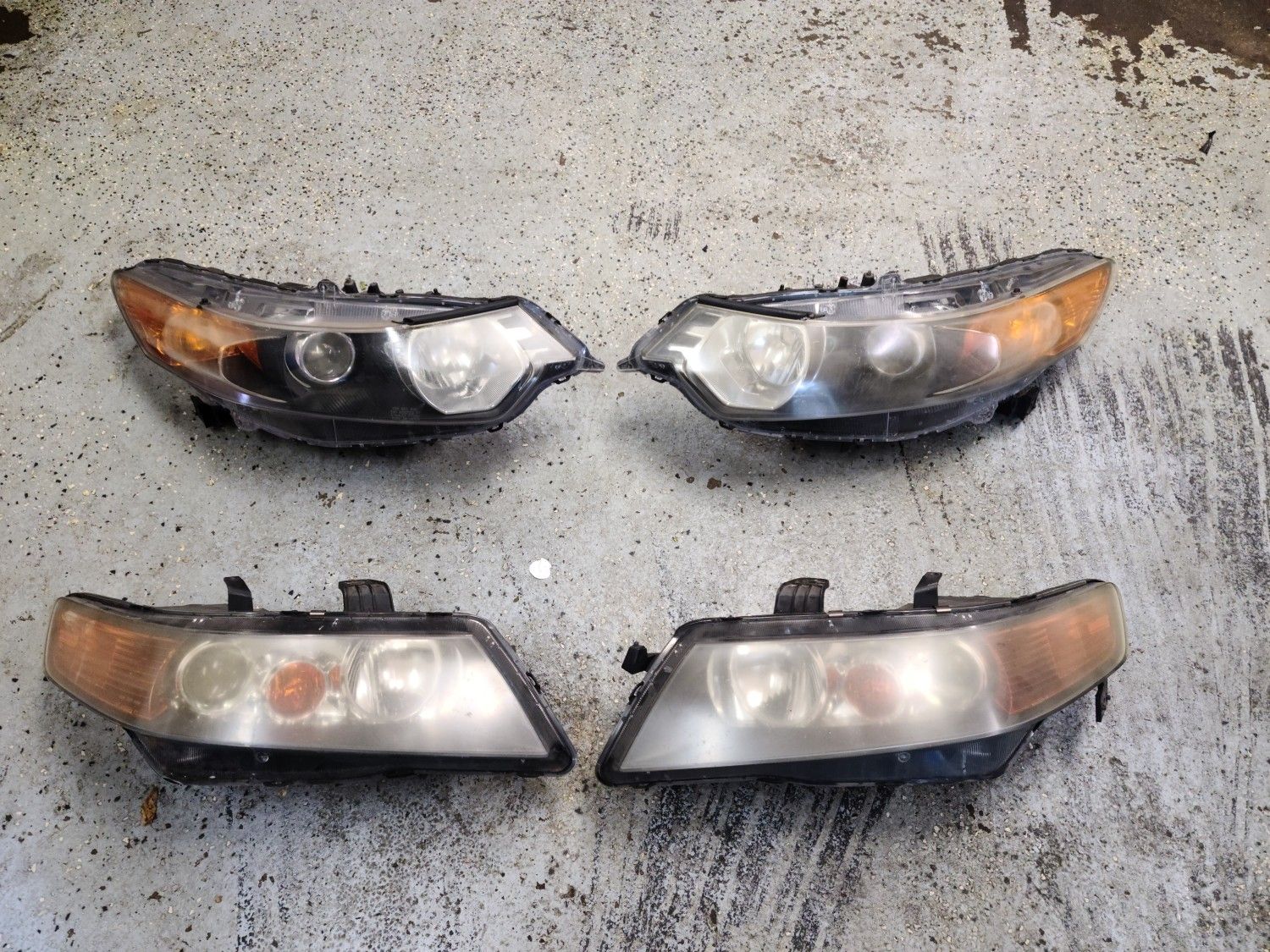 Acura head headlights