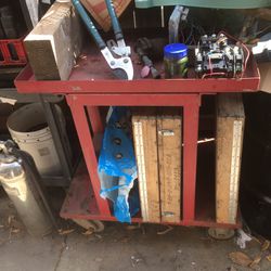 very heavy rolling tool bench