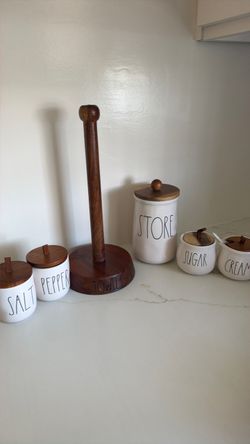 Kitchen storage