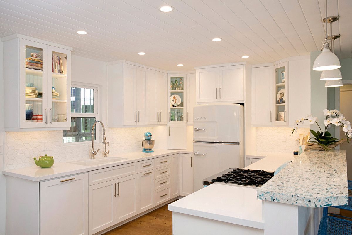 Kitchen Cabinets Clearance – Must Go!