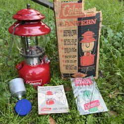 Vintage Coleman Lantern 220A