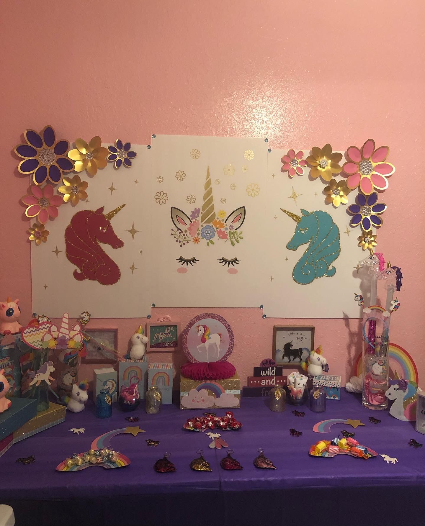 Unicorn Party Table Decorations continues