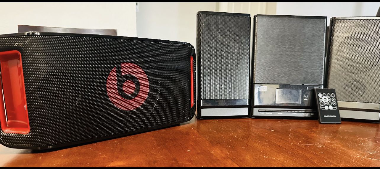 Beats Bluetooth Speaker And Radio And CD Player With Remote Control 