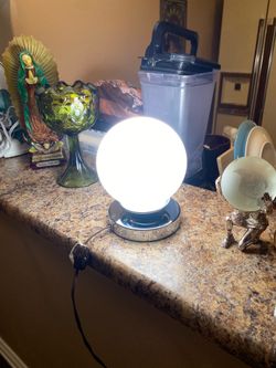 Vintage lamp really nice and bright