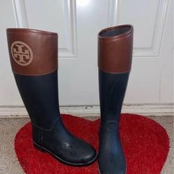 Like NWT Tory Burch Woman’s Rain Boots - Size 7