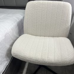 Vanity Chair