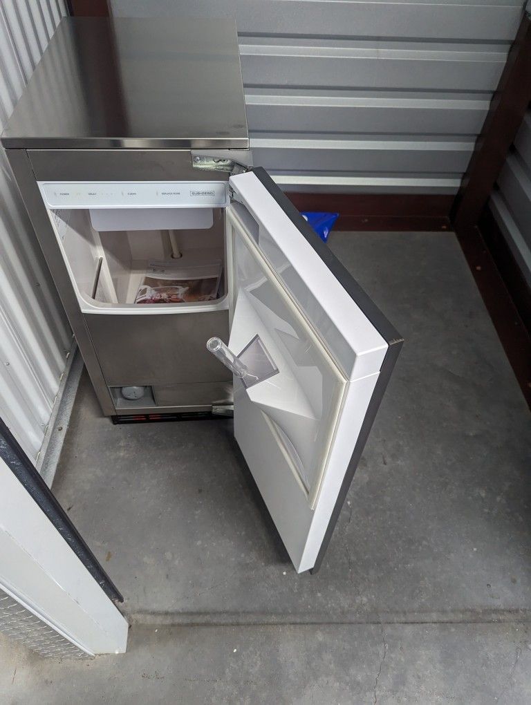 SubZero Ice Machine UC15IP for Sale in Phoenix, AZ OfferUp