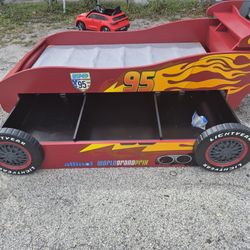 McQueen  Car Bed With Drawer Tire Is Broke
