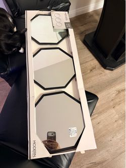 Decor mirrors