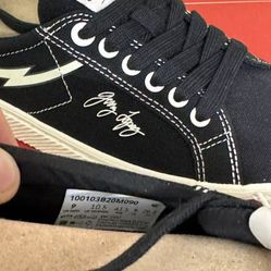 Classic Skate Or Surf Sneakers 🤙⚡️🤙 Size 9