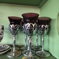 Set Of rare glassware 