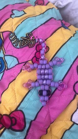 handmade kandi lizard