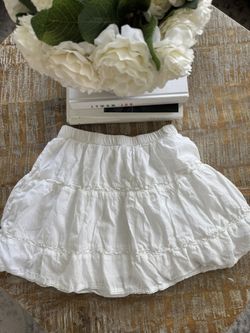 Girls White Eyelet Lined Skirt Size 9-10 Y