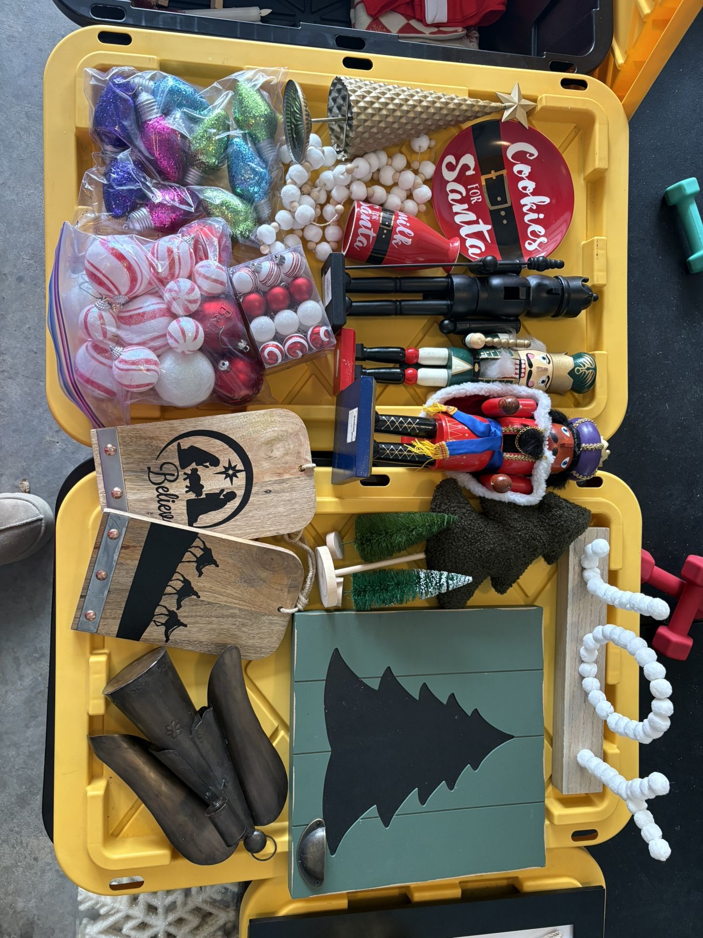 Christmas Decor (lot) 