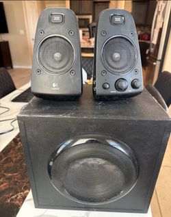 Logitech THX Certified 2.1 Speaker System