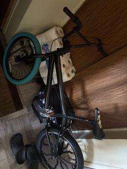 BMX Bike Black with Teal Tire