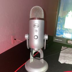 Yeti Microphone 