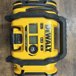 DeWalt Air Inflator DCC020I W/ Battery *5888