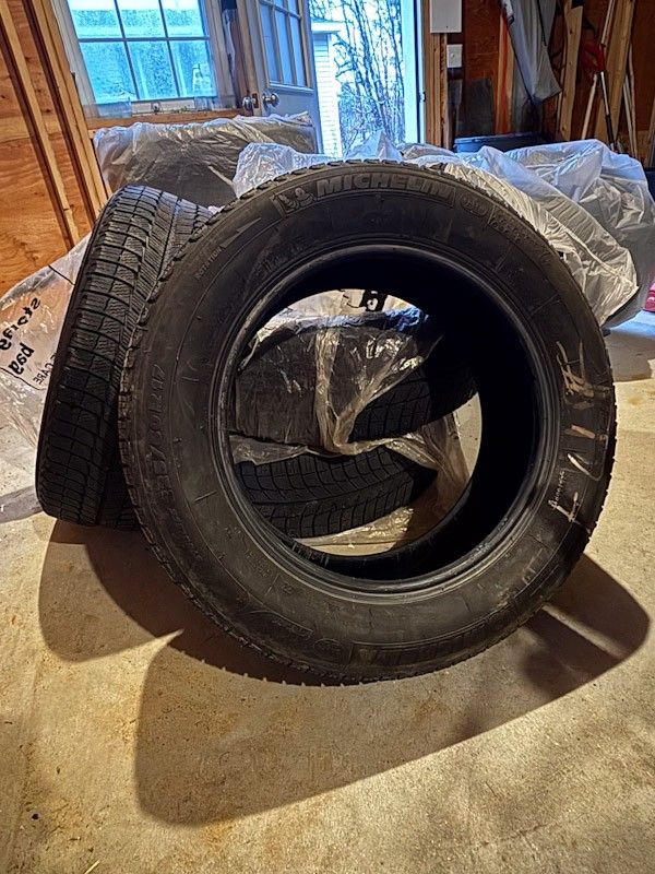 Michelin Ice-X Winter Snow Tires 225/60 R17