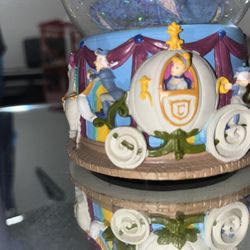 Musical Snow globe Cinderella,Box, Like New