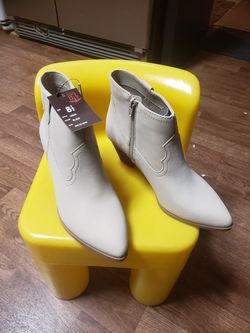 Genuine 1976 botines nuevos.